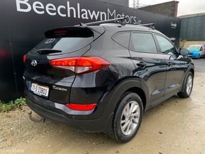 HYUNDAI TUCSON 1.7 CRDI EXECUTIVE 5DR - Image 3
