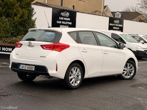 Toyota Auris 2014 1.4 diesel - Image 4