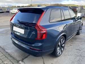 VOLVO XC90 ULTRA DARK T8 PHEV AWD AU RECHARGE - Image 4