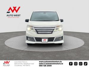 2014 Nissan Serena Self Charging Hybrid 8 Seater - Image 3