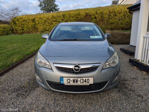 Lovely Opel Astra 2012 TAXED & TESTED - Image 2