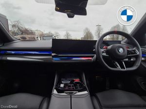 BMW M5 Saloon - Image 4