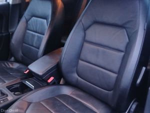 Volkswagen Passat 2014 2.0 TDi HIGHLINE ESTATE - Image 4