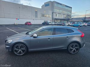 Volvo V40 R DESIGN PRO, 1.5 PETROL, AUTOMATIC, NEW - Image 4