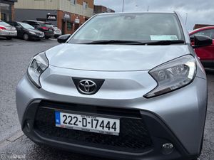 2022 Toyota Aygo  1.0 VVT-I  X -Play Smartphone - Image 3