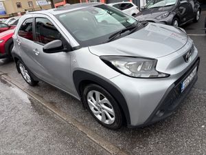 2022 Toyota Aygo  1.0 VVT-I  X -Play Smartphone - Image 4