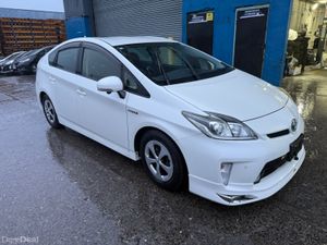 2014 Toyota Prius Hybrid Automatic - Image 3