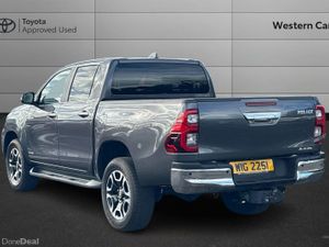 Toyota Hilux 2.8 D-4D Invincible Auto 4WD Euro 6 ( - Image 4