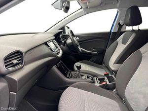 Opel Grandland X 1.2SRI EDITION MODEL *LOW KMS* €6 - Image 3