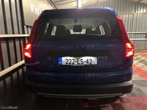 2022 222 Dacia Jogger 7 Seat  Manual - Image 2