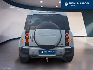 Land Rover Discovery Commercial - Image 4