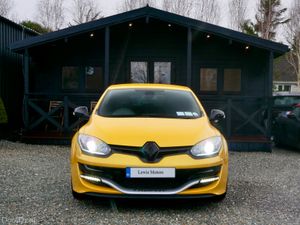 2015 Renault Megane RS 275 Trophy - Image 2
