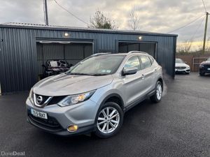 Nissan Qashqai 2017 1.2 Petrol Auto Pan Roof! - Image 2