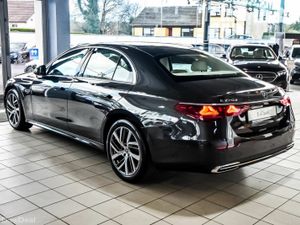 Mercedes-Benz E-Class E220d Avantgarde Plus Auto - Image 4