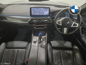 BMW 5-Series 530e M Sport Saloon - Image 4