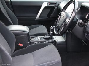 Landcruiser LWB Auto * 2 Seat* 1 owner from new * - Image 3