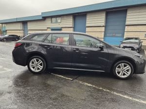 TOYOTA COROLLA/2022/IRISH CAR/1.8 PETROL HYBRID - Image 4