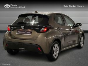 Toyota Yaris HYBRID LUNA 4DR AUTO - Image 2