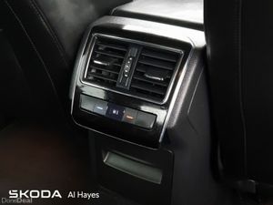 Skoda Superb **1 OWNER**STYLE --AUTOMATIC 1.6TDI 1 - Image 4