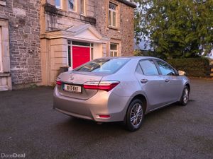 18 Toyota Corolla LUNA SPORT 1.33 NEW NCT - Image 4