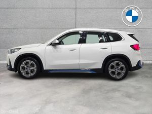 BMW iX1 xDrive30 xLine - Image 4