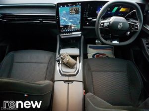 Renault Austral techno esprit Alpine E-Tech 200 Au - Image 2