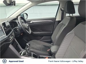Volkswagen T-Roc STYLE 1.0 TSI 110HP *ONE OWNER* * - Image 4
