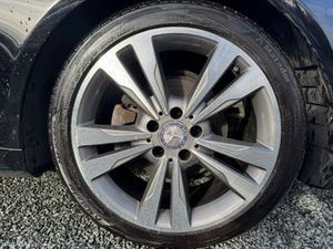 151 Mercedes-Benz E220CDI COUPE - Image 4