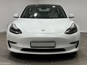 221 Tesla Model 3 RWD White Interior - Image 2