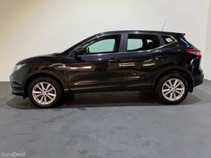 Nissan Qashqai 1.5 DSL SV - Manual - Image 2