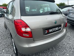 Skoda Fabia AMBITION 1.2 HTP 60BHP LOW KM - Image 4