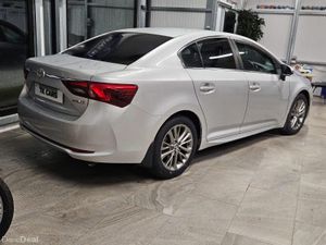 18 TOYOTA AVENSIS BUSINESS EDITION  D4D - Image 3