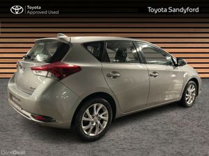 Toyota Auris 1.2T LUNA // AIR CON // BLUETOOTH // - Image 2