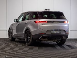 2025 Range Rover Sport P460e SE - Image 4