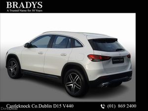 Mercedes-Benz GLA GLA 200d  Premium Package--1 Own - Image 4