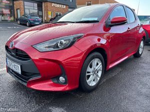 2023 Toyota Yaris 1.5 Hybrid Luna - Image 2