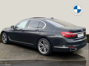 BMW 7-Series 730d Se - Image 2