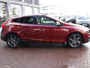 2016 VOLVO V40 CROSS COUNTRY - Image 3