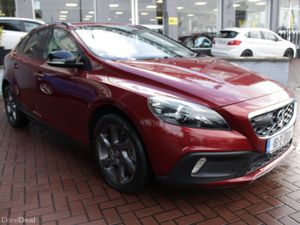 2016 VOLVO V40 CROSS COUNTRY - Image 2