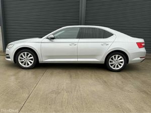 Skoda Superb AMBITION 2.0 TDI 150HP 5DR - Image 4