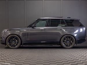 2024 Range Rover P460e Dynamic SE - Image 3
