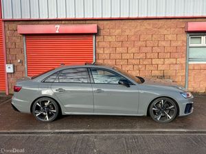 2022 Audi A4 S-line Black Edition  AUTO Sunroof - Image 3