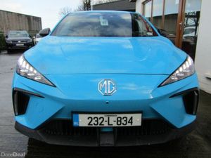 MG MG4 LR - Exclusive-64kwh 5DR Auto - Image 3