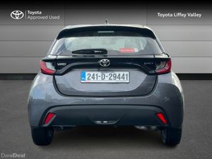 Toyota Yaris YARIS HYBRID 1.5 LUNA - Image 4