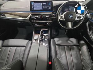 BMW 5-Series 530e M Sport Saloon - Image 4