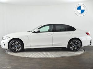 BMW 3-Series 330e M Sport Saloon - Image 3