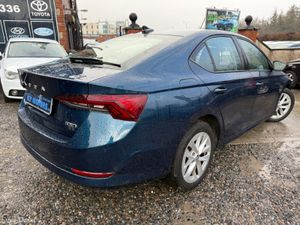 2024 Skoda Octavia 1.0 HYBRID AMBITION AUTO - Image 4