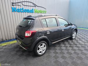 2015 Dacia Sandero Stepway 0.9 Petro TCe SIGNATURE - Image 3