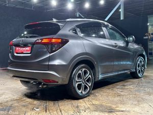 Honda Vezel 1.5L AUTOMATIC HYBRID - REVERSE CAMERA - Image 4