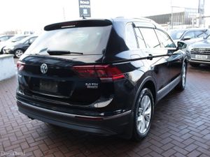 2.0 TDI 4 MOTION HIGHLINE 5DR ESTATE AUTO - Image 4